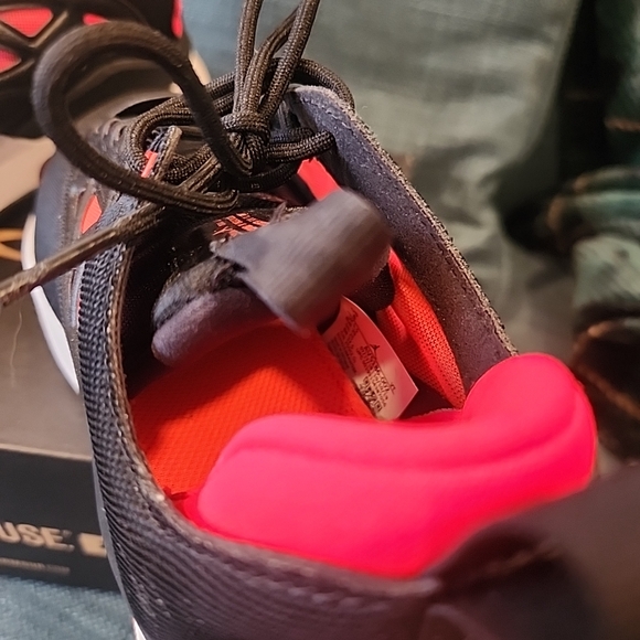 Jordan Air Max 200 Women's Shoes Size 8 Black/ Bright Crimson AV5186 - Picture 7 of 8